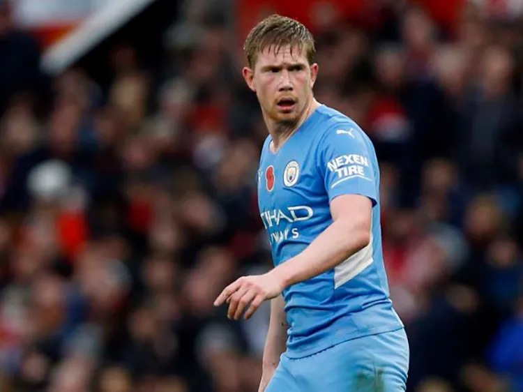 Kevin De Bruyne contrae covid-19 y se perderá el City-PSG