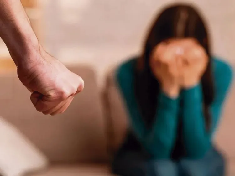 Sufren mujeres violencia en el hogar