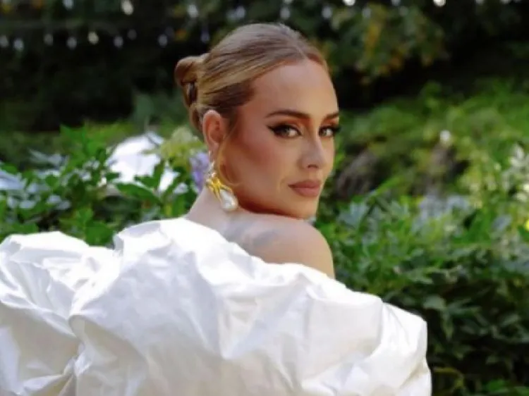 Adele encabeza rankings británicos de música por canción y disco