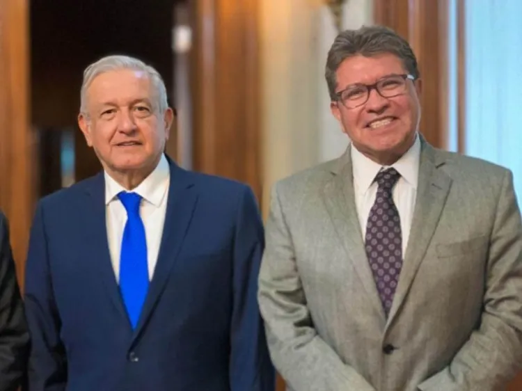 Pide López Obrador a aspirantes de Morena respetar estatutos y encuesta para elección