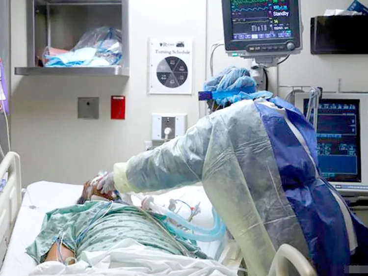 Incrementan contagios de Covid