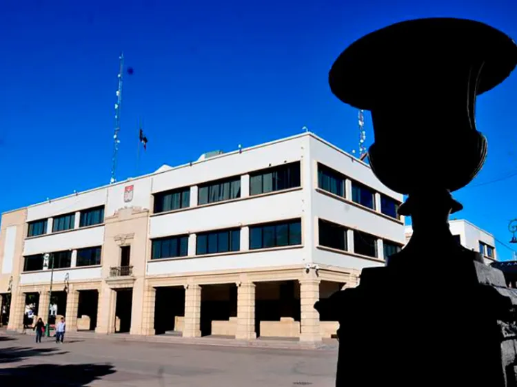 Deben funcionarios predial, agua y multas