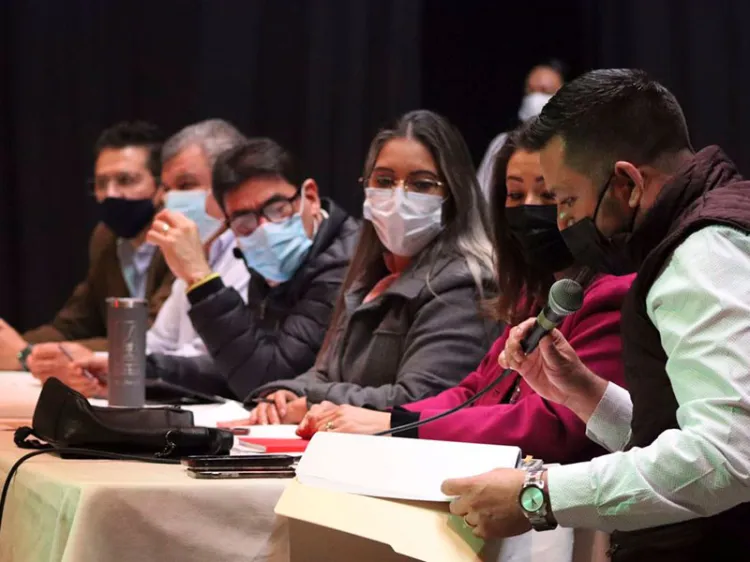 Ordenan suspender posadas