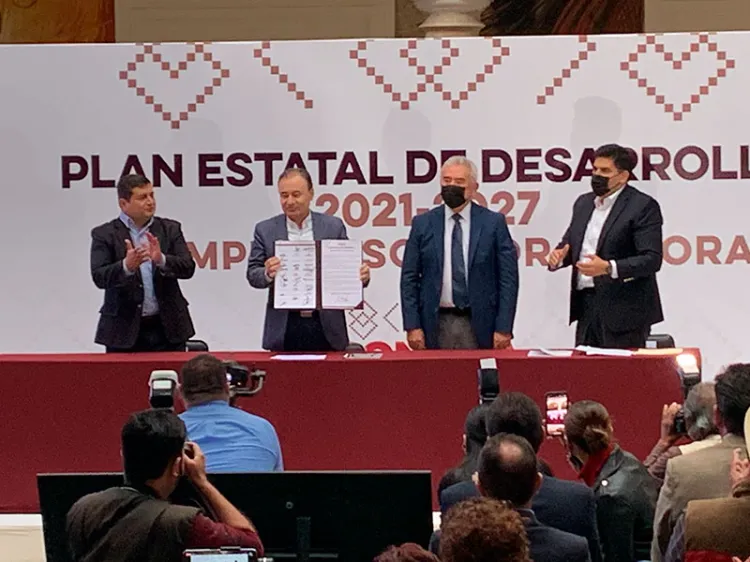 Presenta ADM Plan de Desarrollo