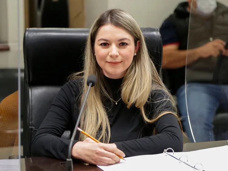 Designa Congreso a titular fiscal de Delitos Electorales