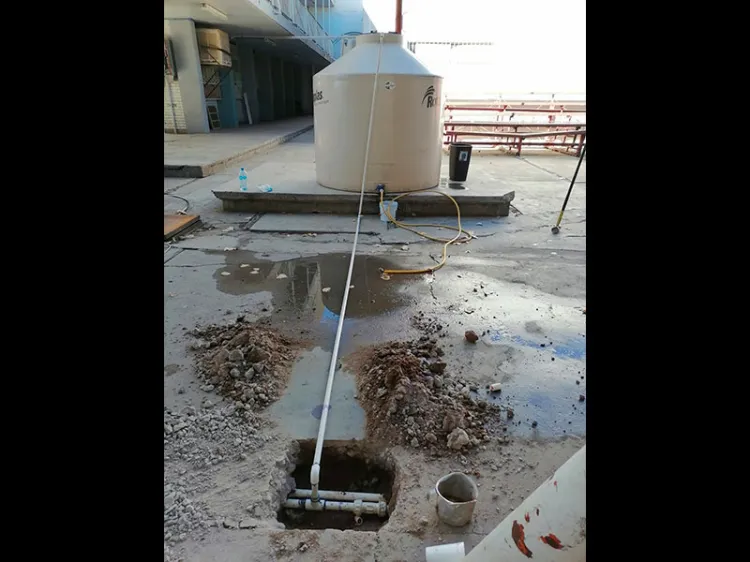 Atiende Oomapas servicios en escuelas vandalizadas