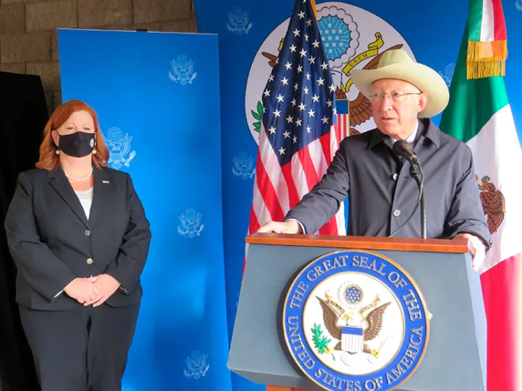 Visita Nogales embajador de EU