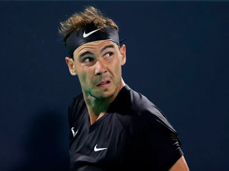 Rafael Nadal da positivo a covid-19