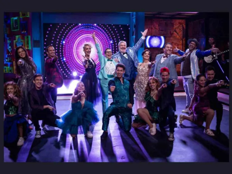 The Prom México; celebran la Navidad con teatro