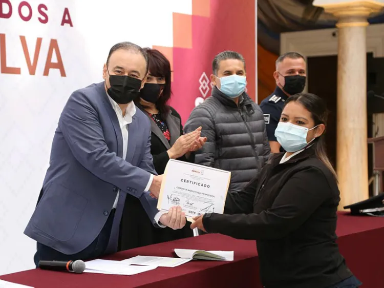 Certifican a agentes de la PESP y SSP