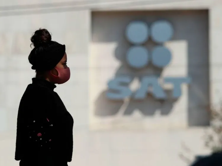 Aclara SAT si sancionará a jóvenes que no registrados