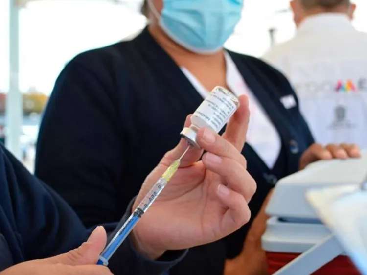 ¿Tienes 40 años o más? Abren registro para recibir refuerzo de la vacuna contra covid-19