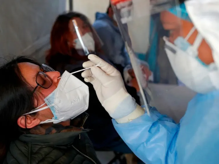 Ilegal obligar a trabajadores a pagar por pruebas Covid: Secretaría del Trabajo