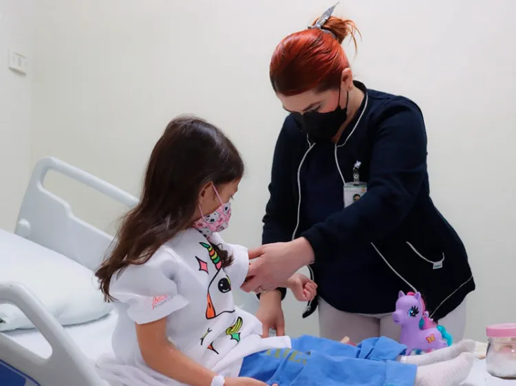 Tratan en Hospital Infantil raquitismo hipofosfatémico