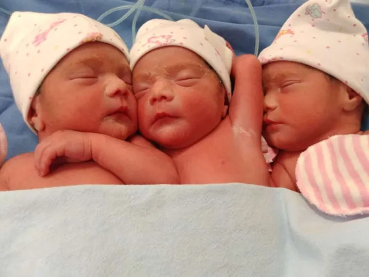 Nacen trillizas en Hospital Integral de la Mujer