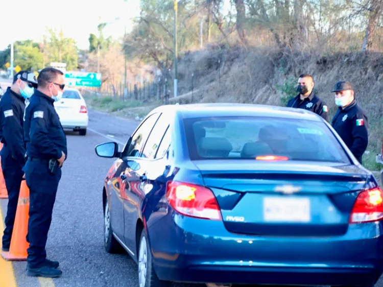 Suman esfuerzos por un Festival de Álamos seguro