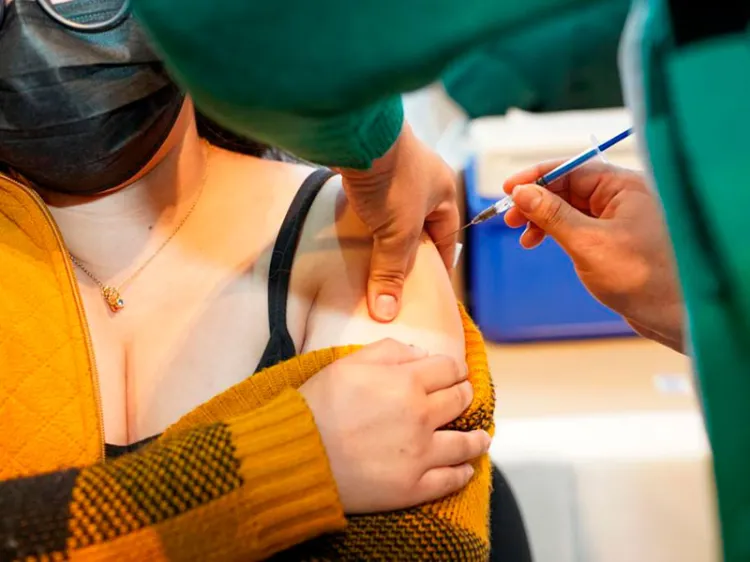 Vacunarán a personal educativo que no se aplicó dosis de refuerzo