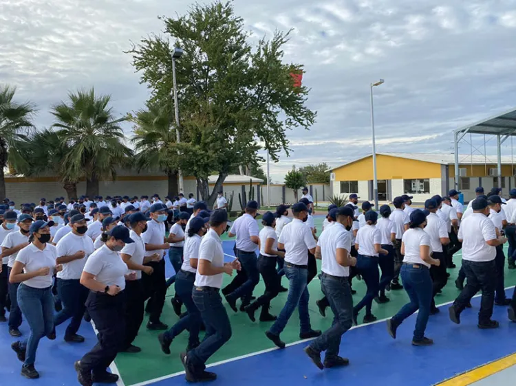 Avanza formación de cadetes en ISSPE Sonora
