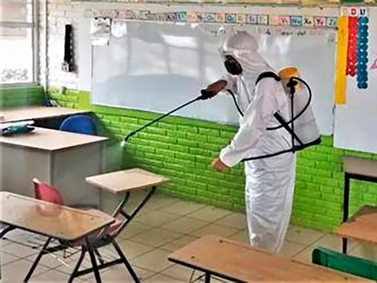 Suman sanitizaciones de escuelas