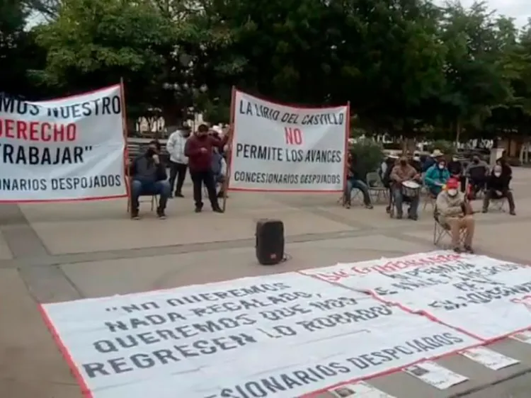 Mantienen manifestación concesionarios de transporte