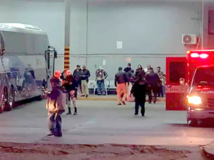 Dispara sujeto a pasajeros