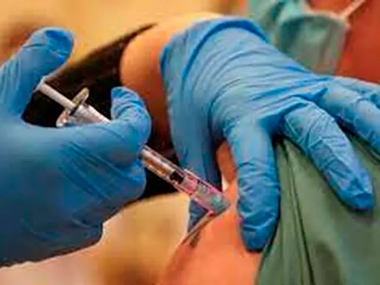 Vacuna Salud a migrantes