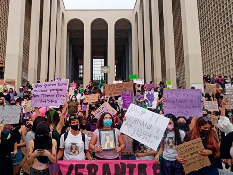 Anuncian marcha feminista el 8M