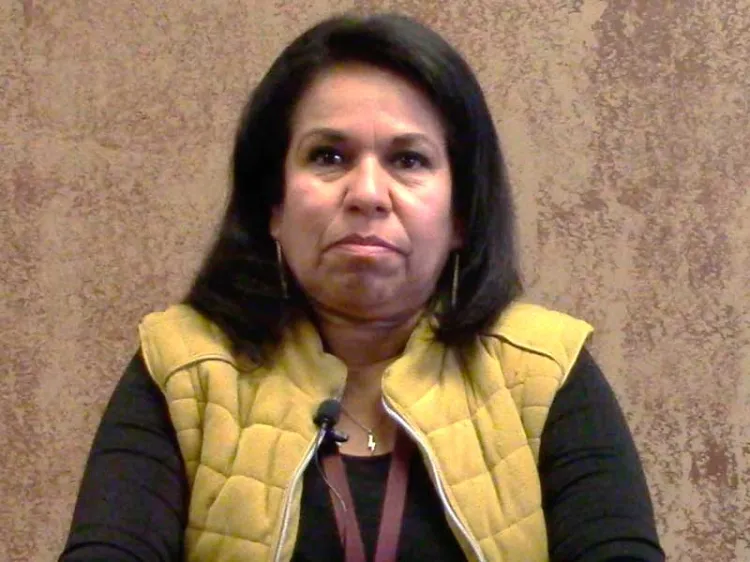 Efectúan primer pago de becas municipales