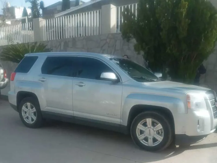 Despojan a mujer de su vehículo en colonia Lomas de Nogales II