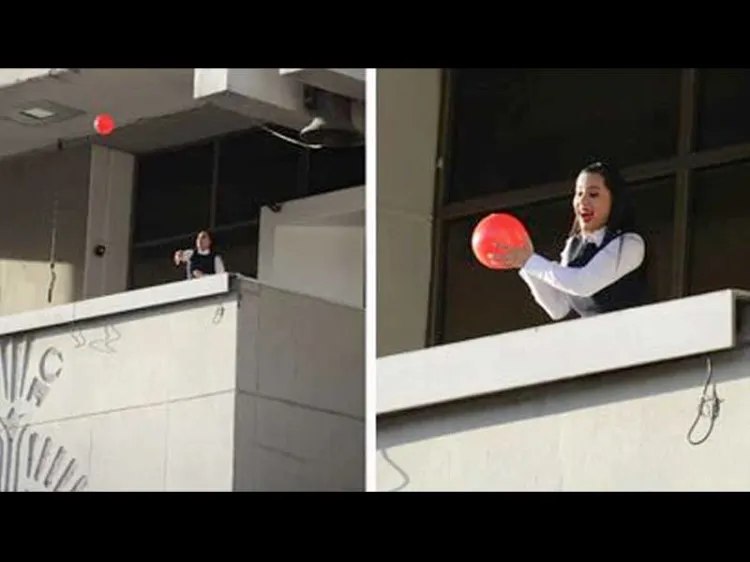 Lanza pelotas con billetes de 500 pesos alcaldesa Sandra Cuevas