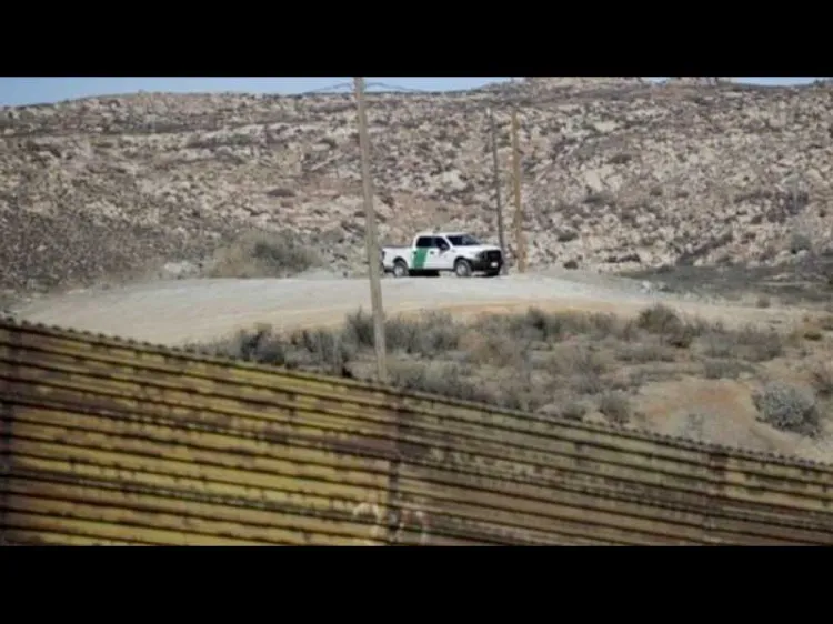 Migrante pierde a su bebé tras permanecer en desierto de Arizona