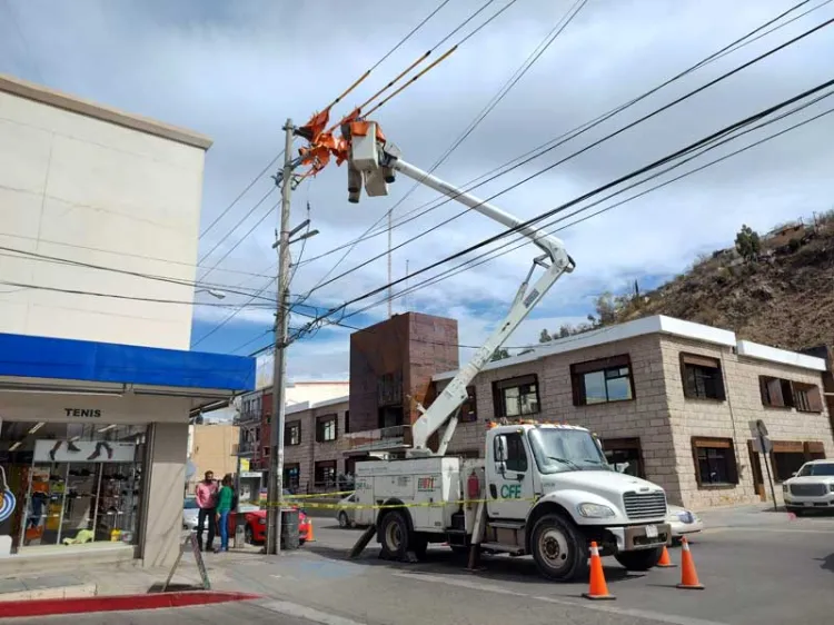 Realiza CFE trabajos de mantenimiento