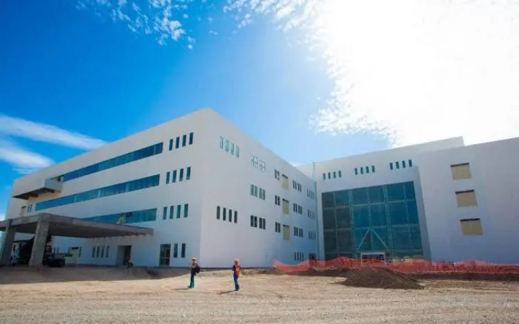 Registra hospital avance del 76% en equipamiento