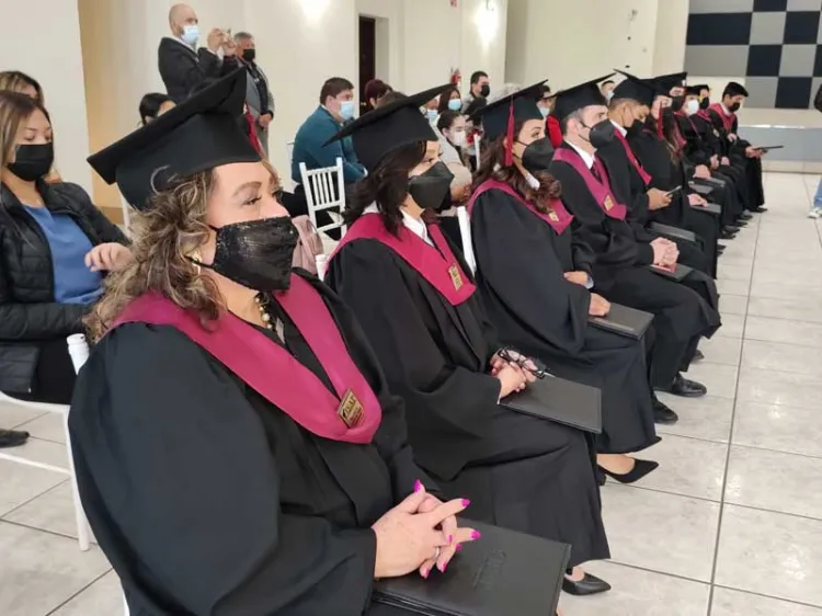 Celebran graduación de Maestría y Doctorado del ISAP