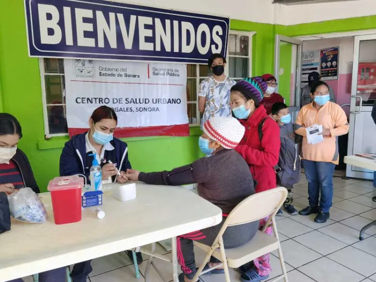 Llevan jornada médica a albergue para migrantes