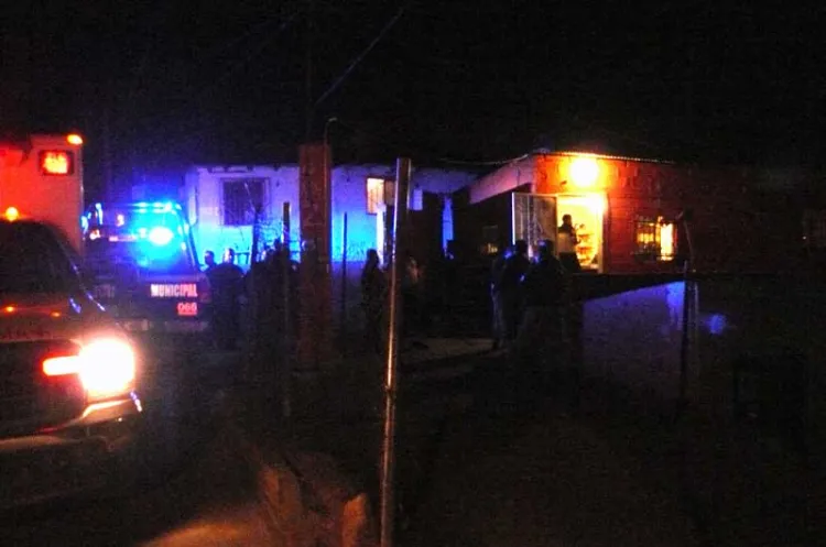 Reclama su escalera y lo golpean