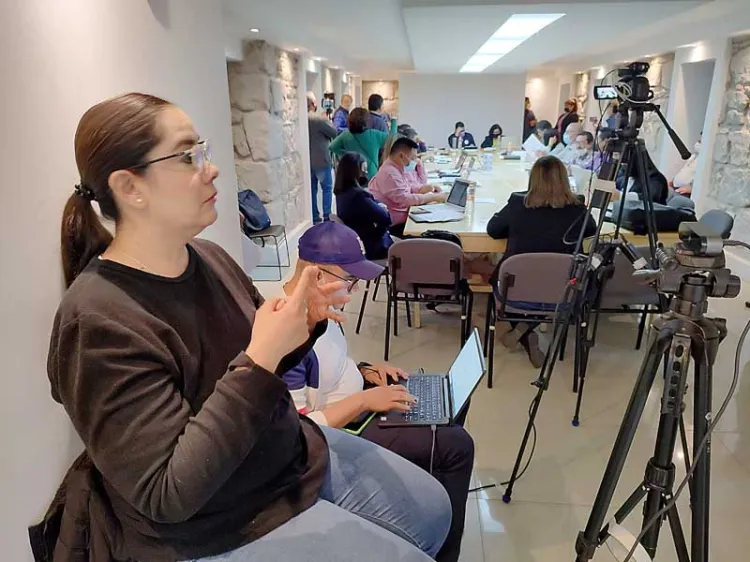 Abona a la inclusión traducción a señas en actos de gobierno