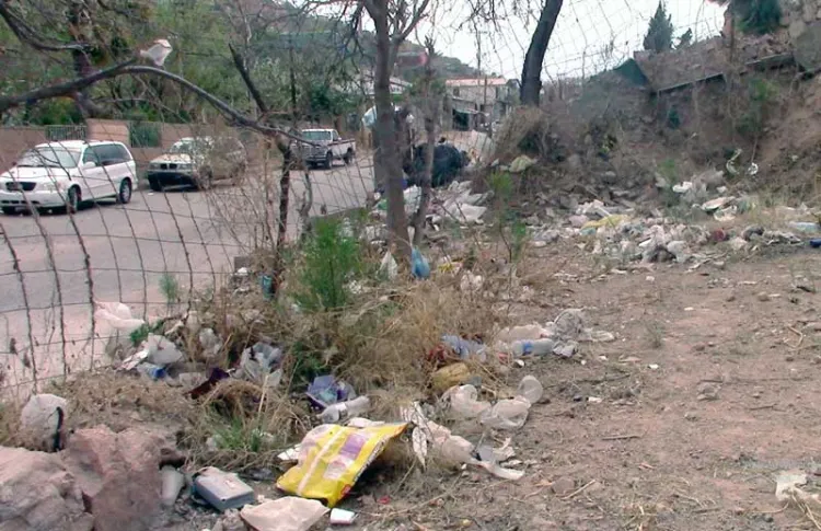 Denuncias vecinos basurero clandestino