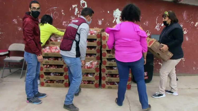 Canalizan tomate a la población