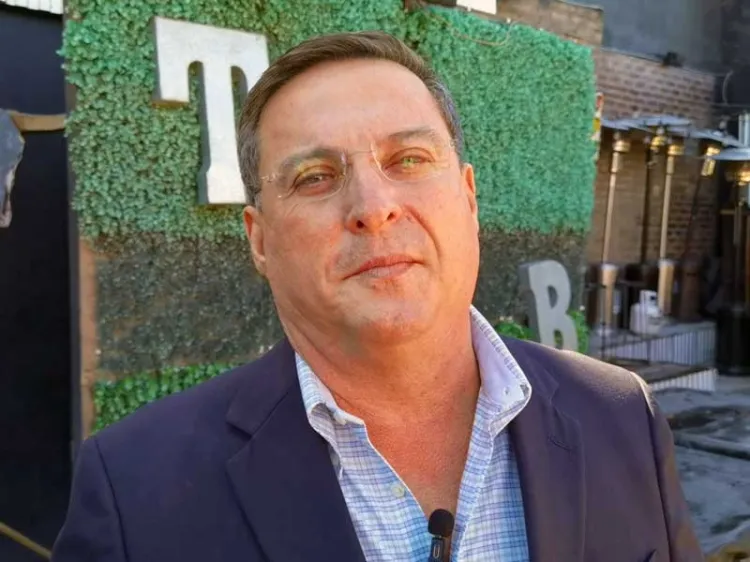 Regularizaciones deben hacerse a través de contratos: Notario Público