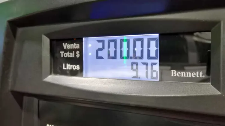 Pega aumento de gasolinas en zona fronteriza a comunidad en general