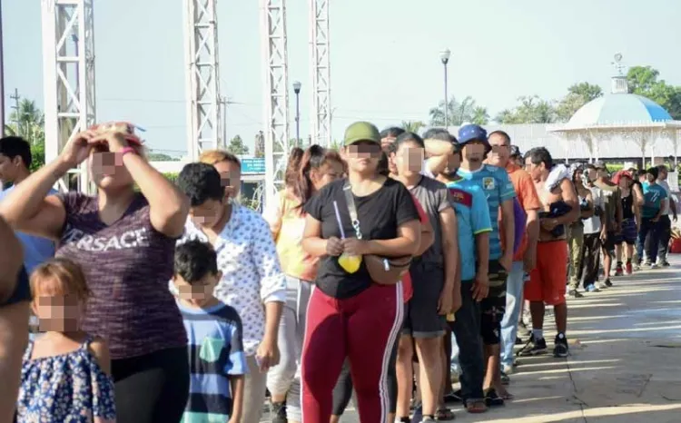 Disuelve INM caravana migrante con 701 integrantes en Tapachula