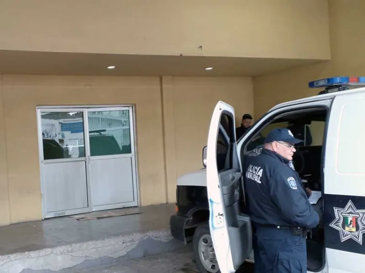 Le quitan el celular y del coraje se intoxica con medicamento