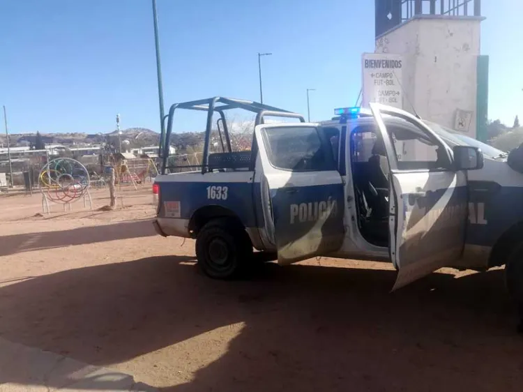 Roban y provocan daños en unidad deportiva