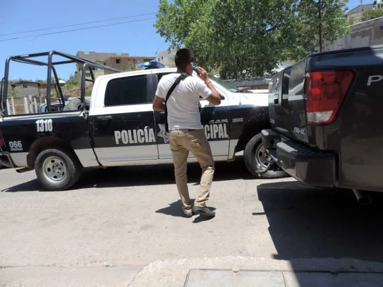 Rescatan a menores en estado de abandono