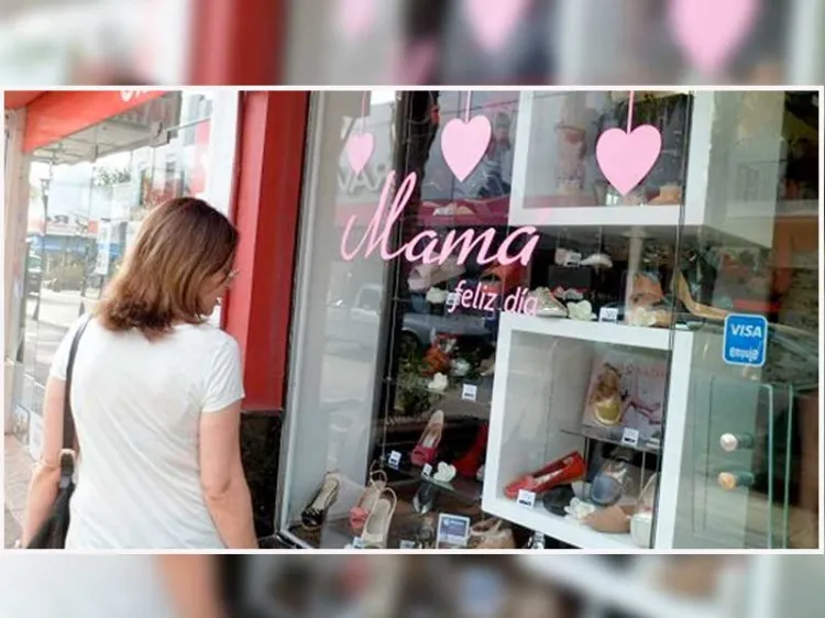 Esperan comerciantes aumenten ventas por el Día de las Madres