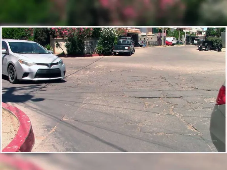 Piden rehabilitación de calle en colonia Villa Bonita.
