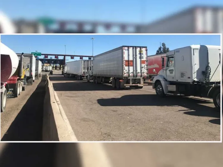 Aparatoso choque deja daños materiales en Recinto Fiscal