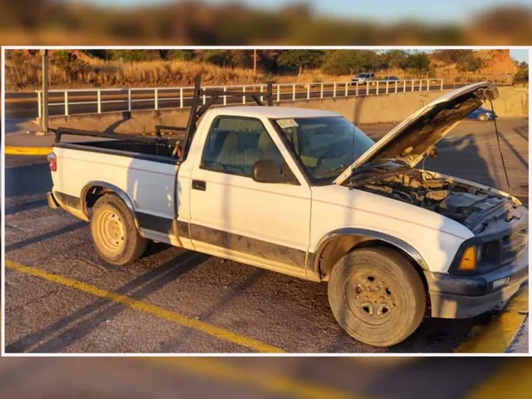 Recuperan vehículo robado