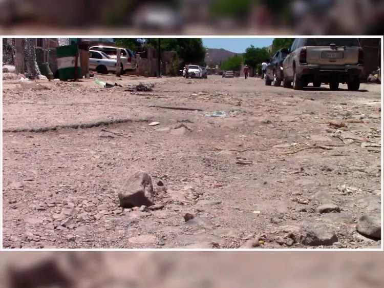 Piden mantenimiento en calle de La Mesa